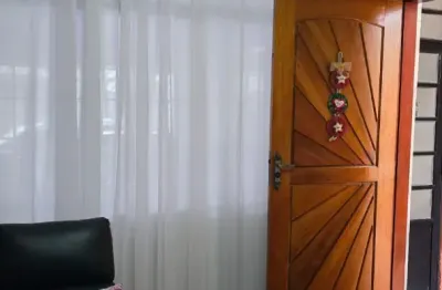 Casa térrea na penha perto do metrô e centro comercial da penha