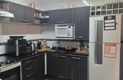 Lindo sobrado em condomínio com 3 dormitórios na região da Penha