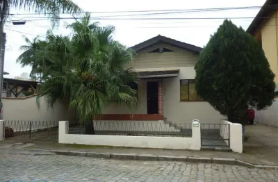 Casa com 4 quartos à venda no garcia, blumenau , 284 m2 por r$ 600.000