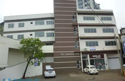 Sala comercial para alugar na Rua General Osório, 1995, Água Verde, Blumenau, 58 m2 por R$ 1.450