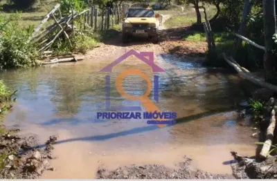 Fazenda de dupla aptidão com 17.153 ha formada em bonito de