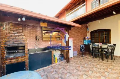 Casa com 3 quartos à venda no Jardim Marrocos, Contagem 