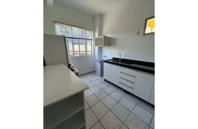 Kitnet / Stúdio para alugar na Rua Orestes Guimarães, 700, América, Joinville
