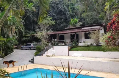 Chácara / sítio com 6 quartos à venda na avenida dedo de deus, cantagalo, guapimirim, 300 m2 por r$ 650.000