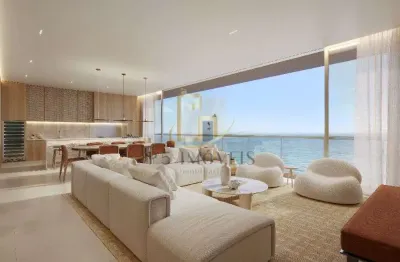 Sofisticacao, composto por 3 suites, no bairro centro em balneario picarras a 100 metros do mar.