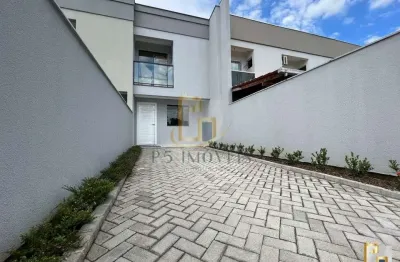 Aluga-se -  excelente sobrado de 2 suites, lhe permitindo muita liberdade em seu lar no bairro escola agricola.