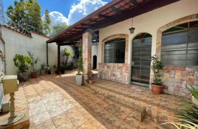 Casa para venda possui 100 metros quadrados com 3 quartos em santa mônica - belo horizonte - mg