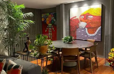 Cobertura duplex para venda tem 220 metros quadrados com 2 quartos