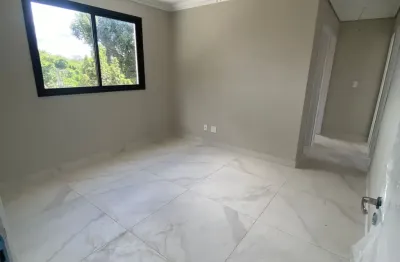 Oportunidade de apartamento com varanda no bairro itapoã