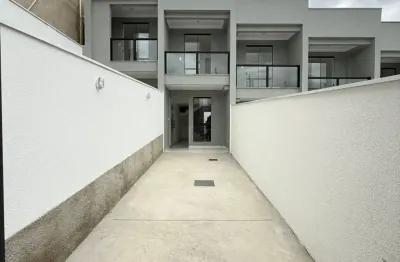 Oportunidade de casa com entrada independente no bairro jardim guanabara