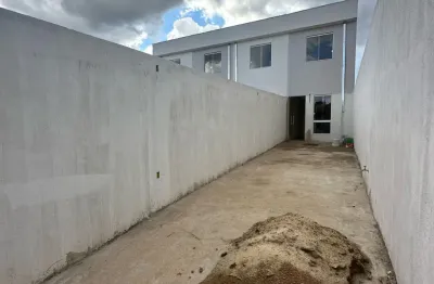 Oportunidade de casa geminada no bairro jardim dos comerciários
