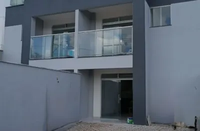 Oportunidade, casa 3 quartos área privativa, á venda no bairro xangri-lá.