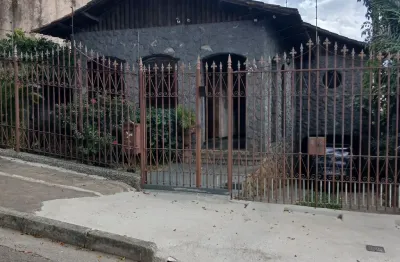 Casa com 3 quartos à venda na Santa Amélia, Belo Horizonte 