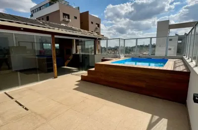 Cobertura dos sonhos no coração do castelo – 220 m² de conforto, estilo e bem-estar!