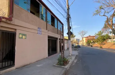 Casa de oportunidade em lote 220m2 no santa amélia  são duas casas desmembradas na prefeitura no mesmo terreno. ideal para investidores.