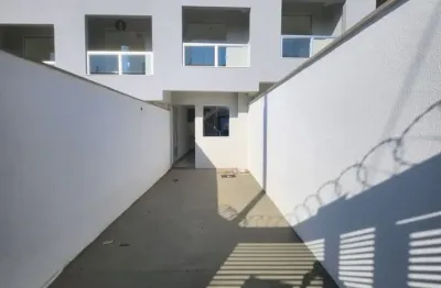 Casa com 2 quartos à venda em Floramar, Belo Horizonte 