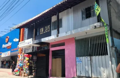 Oportunidade para investimento ou moradia de casa num lote de 360 m² na principal avenida do bairro rio branco