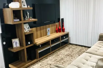 Apartamento luxuoso em condomínio fechado semi-mobiliado