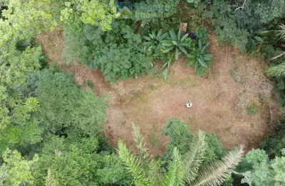 Terreno para chácara com ótima vista para as montanhas agua de nascente e ar puro