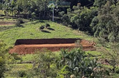 Terreno para chácara com ótima vista para as montanhas agua de nascente e ar puro