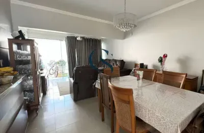 Sobrado com 3 dormitório no bairro dom bosco em itajaí