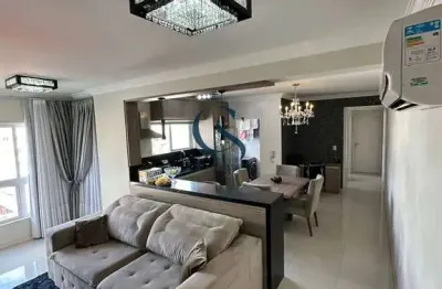 Apartamento semimobiliado com 2 quartos no bairro fazenda em itajaí