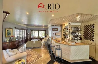 Mansão à venda no condomínio pedra de itaúna, c/ 5 suítes em terreno de 1.000m2 e 750m2 de área construída.