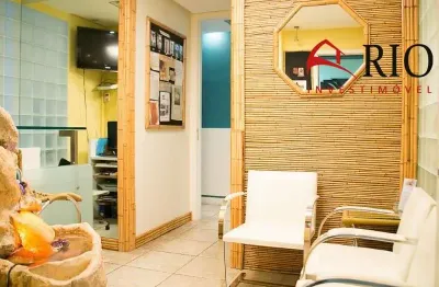 Sala comercial à venda no richet barra com 100m2, 3 salas de atendimento, recepção e 3 vagas na escritura, ideal para médicos e clínicas