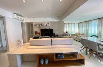 3 suítes no residencial sândalo no caminho das árvores