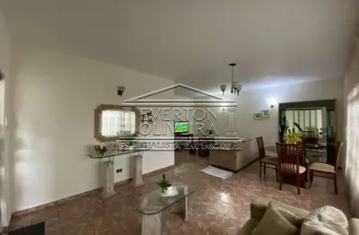 Casa com 3 quartos à venda no Centro, Jacareí 