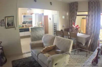 Casa com 3 quartos à venda no jardim nova esperança, jacareí  por r$ 318.000