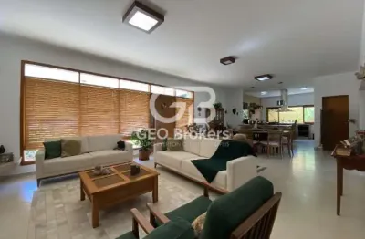 Casa com 3 quartos à venda no jardim siesta, jacareí  por r$ 2.300.000