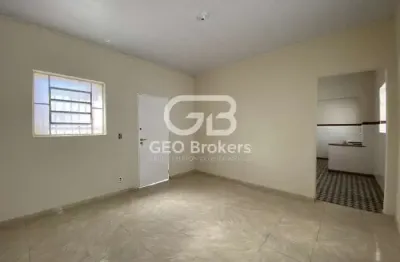 Casa com 2 quartos para alugar no parque itamarati, jacareí  por r$ 1.800