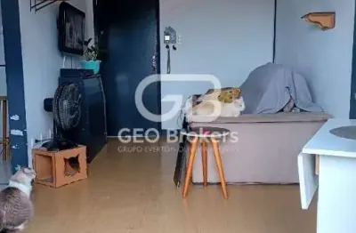 Apartamento com 2 quartos à venda no Centro, Jacareí  por R$ 240.000