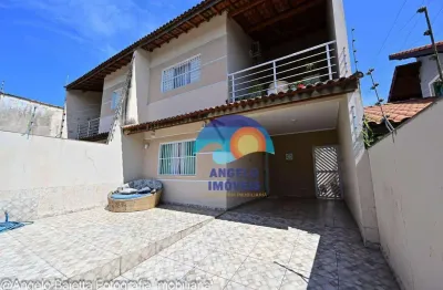 Sobrado com 3 dormitórios à venda, 130 m² por r$ 495.000 - peruíbe/sp