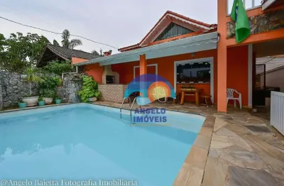 Mini pousada com 8 dormitórios  a venda por  r$ 890.000,00, a 100 metros do mar, em peruíbe/sp