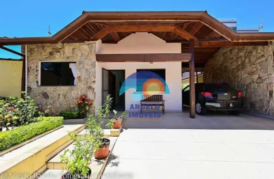 Casa com 3 dormitórios à venda, 142 m² por r$ 570.000,00 - centro - peruíbe/sp