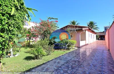 Casa com 3 dormitórios à venda, 234 m² por r$ 1.300.000,00 - centro - peruíbe/sp