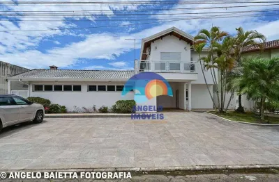 Casa com 4 quartos à venda, 306 m² - jardim três marias - peruíbe/sp
