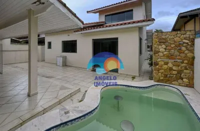 Casa em condominio com 3 quartos para alugar, 190 m²
