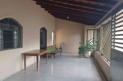 Casa à venda, 3 quartos, 1 suíte, 4 vagas, custodio pereira - uberlândia/mg