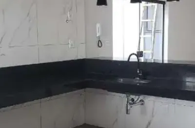 Ótima casa em condomínio a venda no bairro aclimação