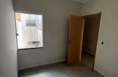 Casa a venda em ótima localização no bairro laranjeiras