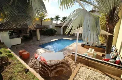 Casa com 3 quartos à venda na Rua Presidente Costa e Silva, Morada da Colina, Uberlândia