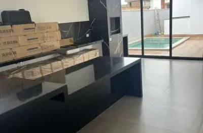 Excelente casa no condomínio splendido com 3 suítes.
