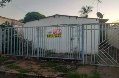 Casa à venda, 3 quartos, 5 vagas, tocantins - uberlândia/mg