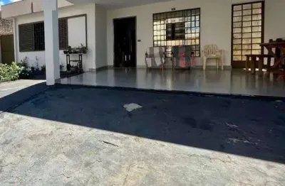 Casa à venda, 4 quartos, 2 suítes, 2 vagas, brasil - uberlândia/mg