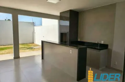 Casa com 4 quartos à venda na Rua das Begônias, Cidade Jardim, Uberlândia