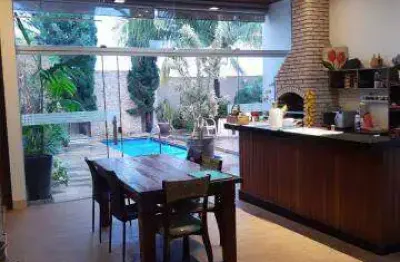 Casa à venda, 3 quartos, 3 suítes, 2 vagas, vigilato pereira - uberlândia/mg