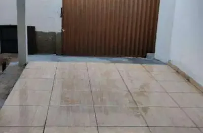 Casa com 2 quartos para alugar na Rua Saturnino Pedro dos Santos, Santa Mônica, Uberlândia